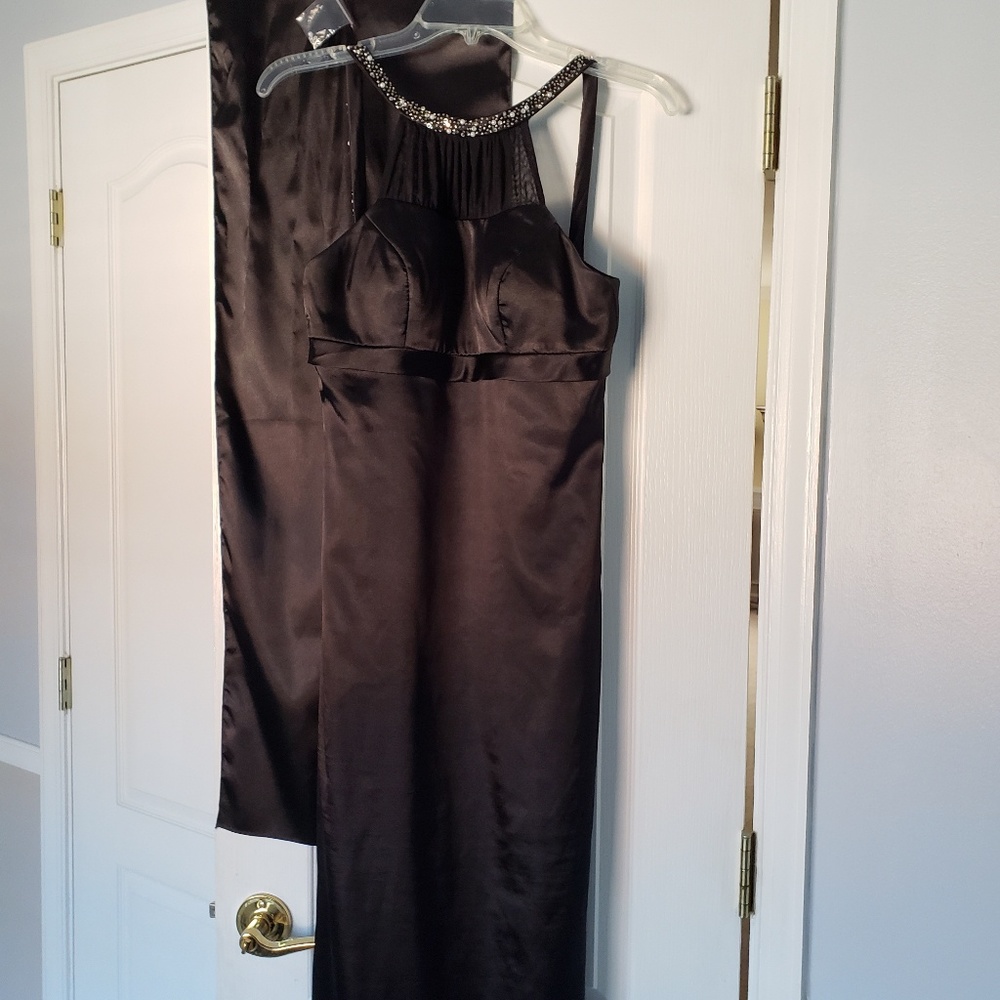 Lenovia Black Gown
